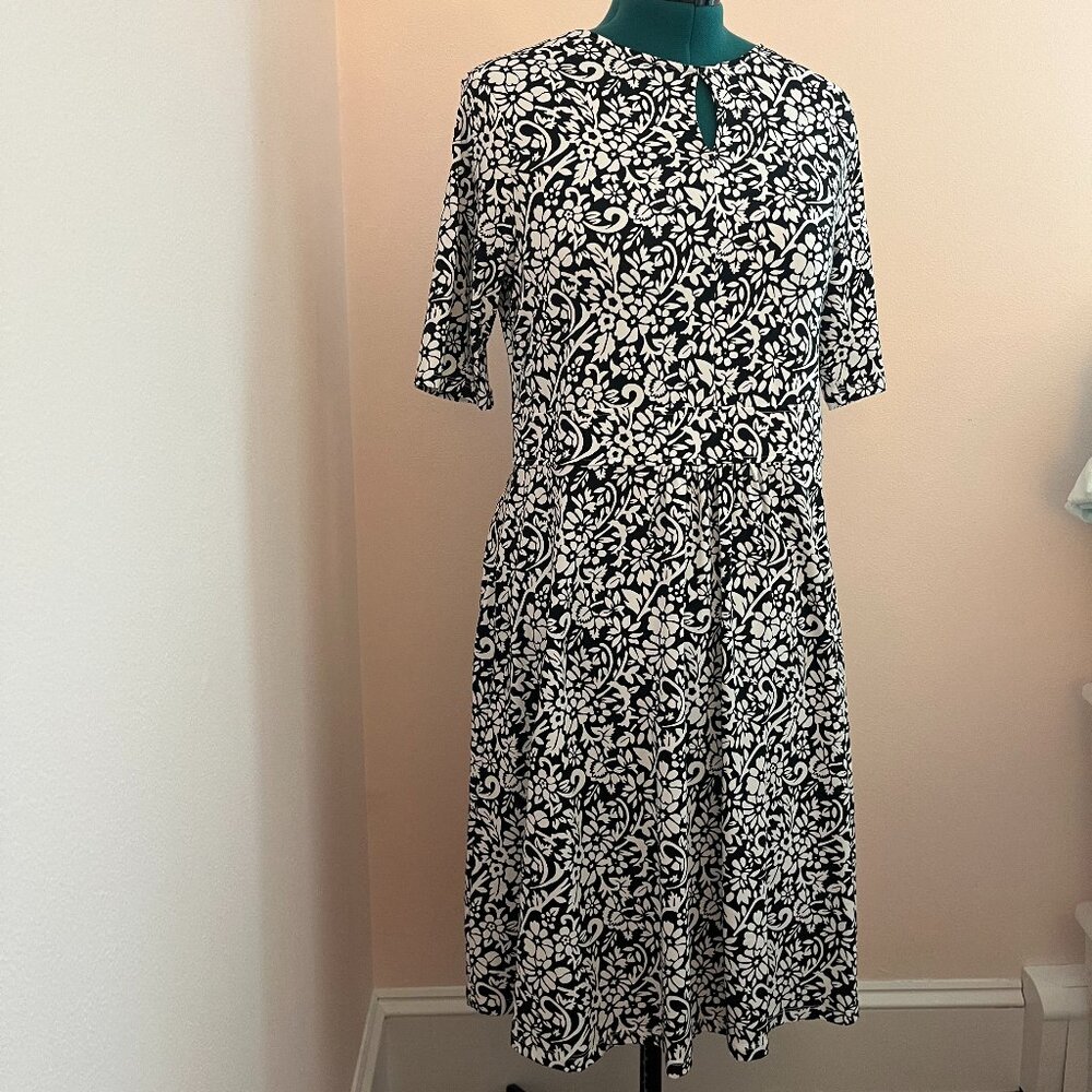 NWOT Lands End Black and White Knit Dress